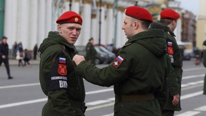 Обеспечение безопасности и порядка в армии