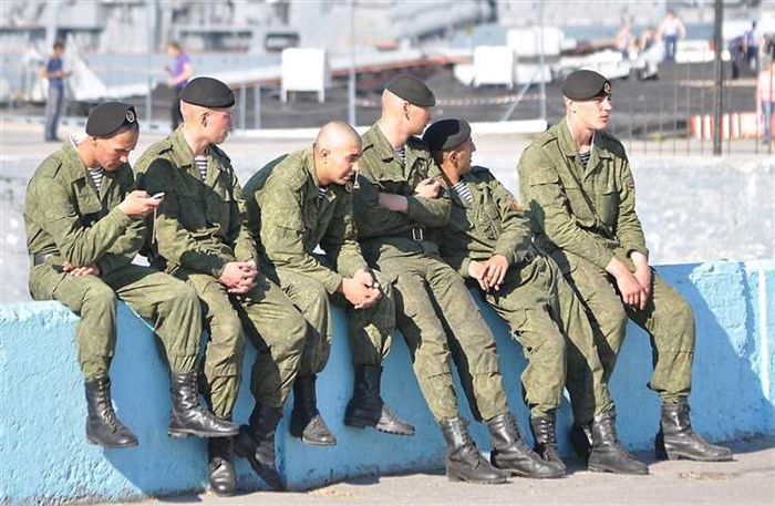 Понятие и основные виды увольнительных в армии