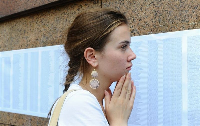 Кто занимается несовершеннолетними?