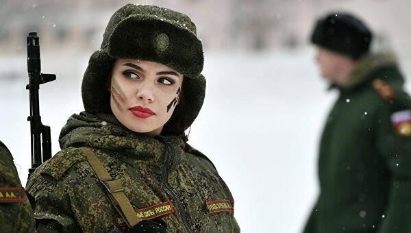 Лучшие военные карьеры для женщин в армии