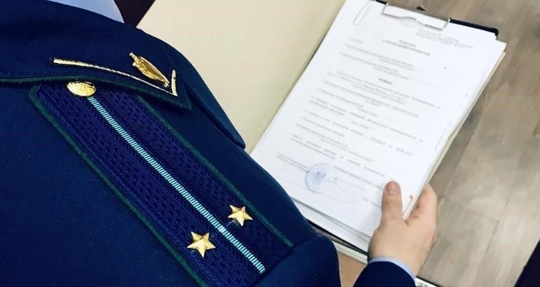 Надзор за исполнением законов: В гражданских спорах прокуратура следит за исполнением законов государственными органами, не допуская превышения ими своих полномочий или нарушения прав. Прокуратура принимает меры по защите правовых норм, особенно в случаях возможного превышения полномочий со стороны правительства.