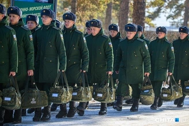 Полномочия на призыв в армию предоставляются центральным реестром, который отслеживает правомочность и наличие тех, кто обязан служить. Система гарантирует, что в соответствии с четким приказом будут призваны нужные люди. Ожидается, что люди будут поддерживать свою готовность и быть готовыми мобилизоваться для обучения или выполнения других военных задач в случае необходимости.